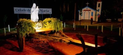 Saiba qual o significado da imagem da Virgem Maria em cima de um carro de boi na Capital