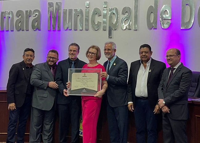 Barbosinha destaca história de amor nos 50 anos da Apae em Dourados