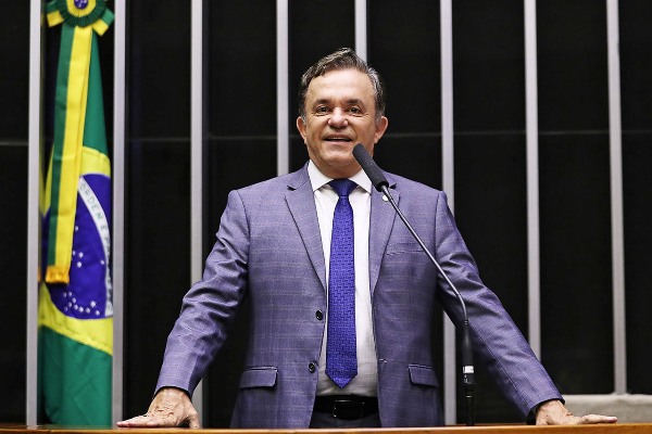 Vander Loubet confirma bom trabalho e segue na liderança de emendas para MS