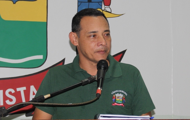 Vereador Oraldino busca recurso para asfalto na Rua Coronel Dias  