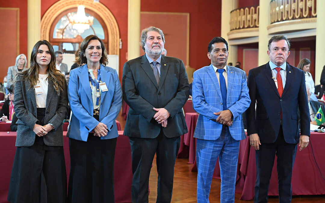 Vander assume cadeira no Parlasul mirando debates da Rota Bioceânica
