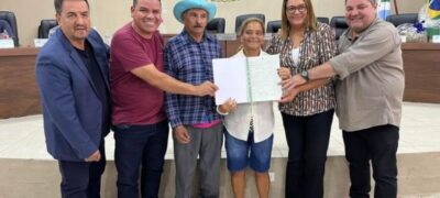 Prefeitura de Bonito entrega títulos definitivos aos moradores do Assentamento Santa Lúcia