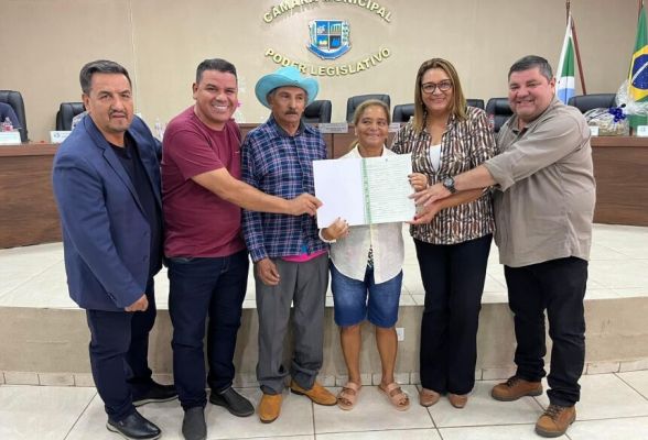 Prefeitura de Bonito entrega títulos definitivos aos moradores do Assentamento Santa Lúcia