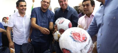 Governo do Estado entrega kits com materiais para prática esportiva em 61 escolas de Campo Grande