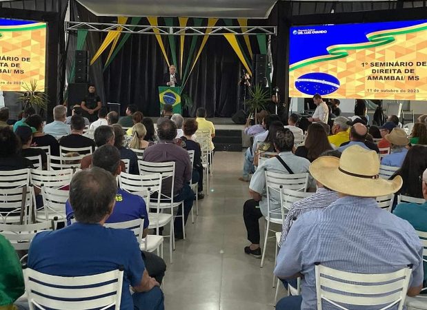 Mesmo com a participação online de Bolsonaro, 1° Simpósio da Direita de Amambai tem fracasso de público