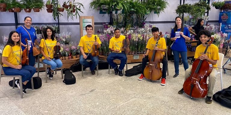 Ajude o projeto Notas de Alegria a levar música a mais crianças e adolescentes