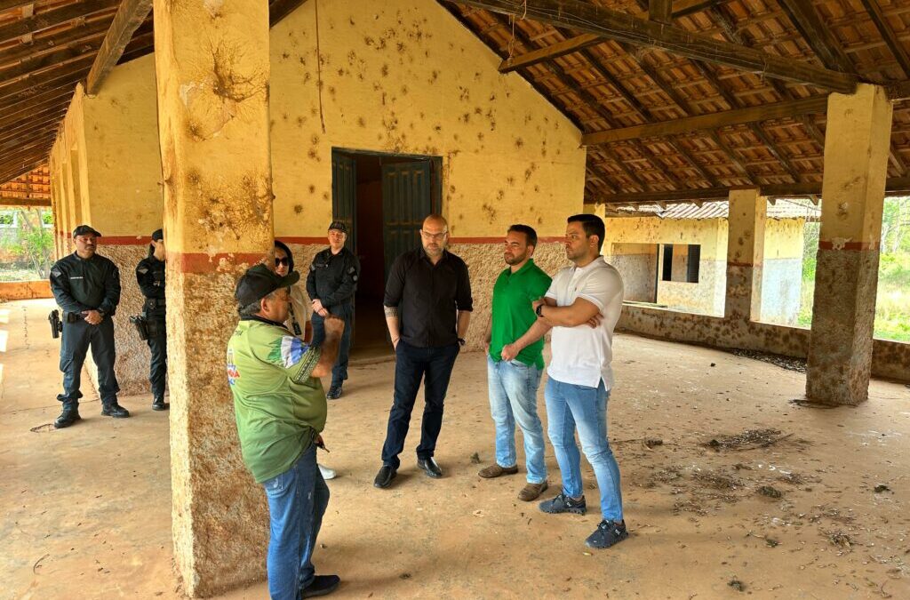 Em Corumbá, deputado João César Mattogrosso trabalha em defesa da educação