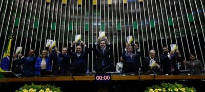 Congresso Nacional celebra 35 anos da Constituição como marco da democracia