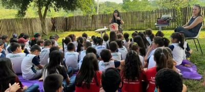 Escritora Sul-Mato-Grossense Sandra Andrade participa de Contação de Histórias com alunos da rede municipal de Caracol