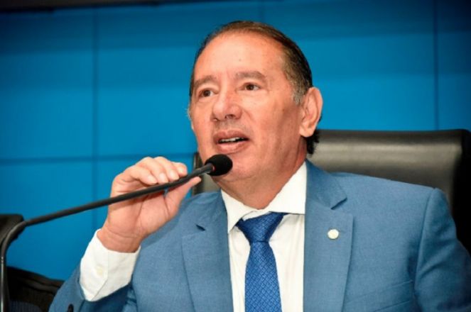 Assembleia analisa projeto que premia prefeito por qualidade na educação