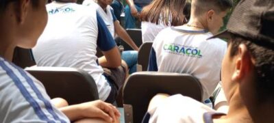 Estudantes de Caracol conhecem Recanto Ecológico Rio da Prata em Bonito