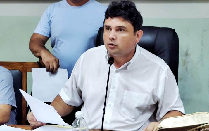 Vereador Johnys solicita extensão de água potável na Aldeia Piracuá