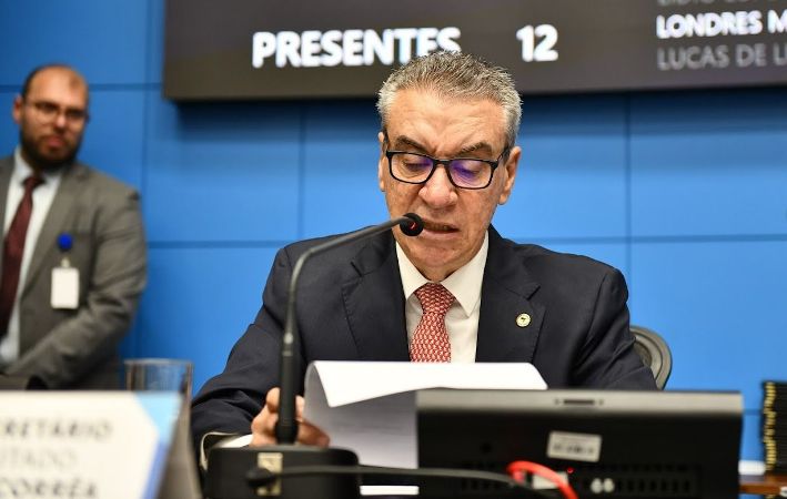 Paulo Corrêa solicita reforma e ampliação de escola indígena de Amambai