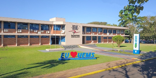 Provas do Vestibular UEMS 2024 ocorrem neste domingo (26)