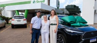 Associada de Ponta Porã é a ganhadora do automóvel 0km da campanha Poupar e Investir é para Todosda Sicredi Centro-Sul MS/BA