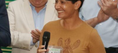 MS Qualifica realiza sonho de infância de Daniele de dirigir carretas e já garante entrevistas emprego