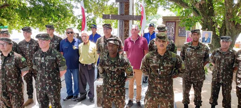 Bela Vista: Prefeitura e 10º RC MEC homenageiam Senhorinha Lopes