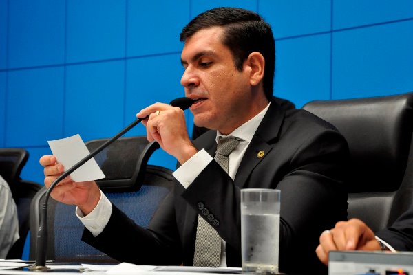 Deputado Jamilson Name solicita melhorias na infraestrutura de vias na capital e interior