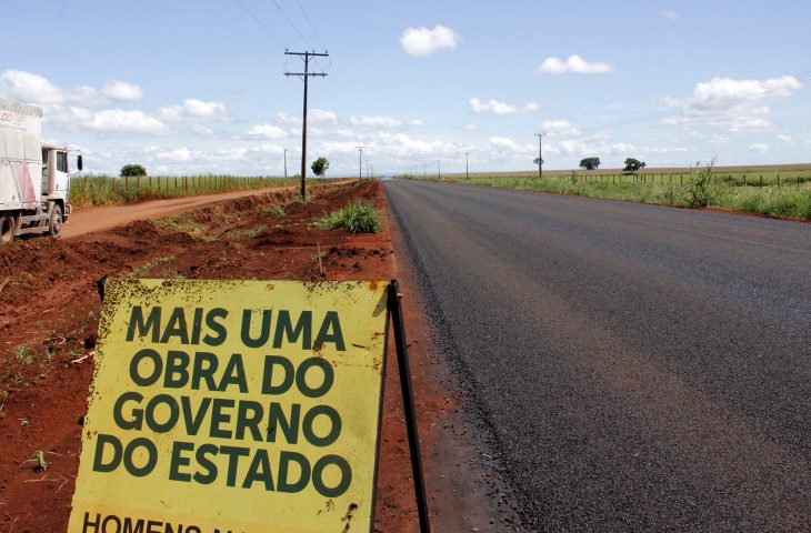 Governo de MS lança e homologa licitação para obras de infraestrutura em cinco municípios