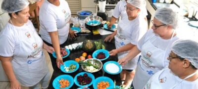 Profissionais de cozinha disputam a final do SuperChef Merendeira em Campo Grande