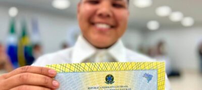 Certidão de nascimento garante cidadania, direitos e renascimento de novas histórias