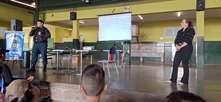 Policia Militar de Bela Vista realiza palestras sobre bullying e violência nas escolas para conscientizar alunos