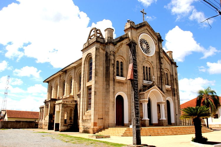 Igreja Santo Afonso Maria de Ligório comemora 100 anos e preserva até hoje confessionário original