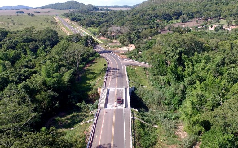 Asfalto da Estrada do 21 reduz distância com a Capital e amplia passeios em Bonito e região