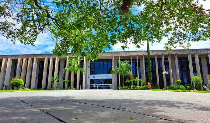 ALEMS cria Prêmio Prefeito Alfabetizador para estimular melhoria na educação de MS