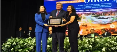 Eduardo Rocha, ao lado da esposa Simone Tebet, recebeu o Título de Cidadão Campo-Grandense