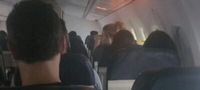 Jornalista filma pessoas passando mal de calor em avião que caiu em SP