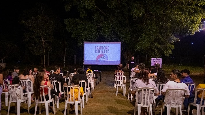 Com cachê de R$ 2 mil chamada pública para seleção de filmes no projeto “Vizinhança na Praça” segue aberta