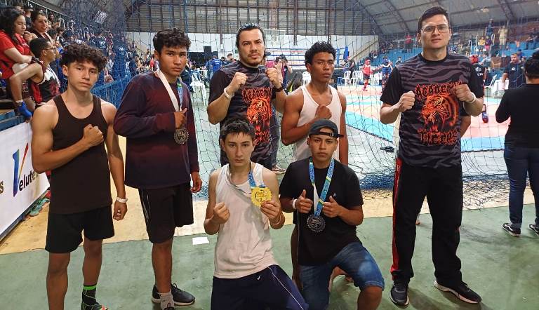 Alunos do Projeto de Kickboxing e Taekwondo da Sejel Bela Vista/Academia Tigers conquistam medalhas em Campo Grande