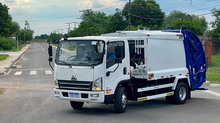 Prefeitura Municipal de Porto Murtinho Adquire Caminhão Compactador de Lixo com Recursos Próprios