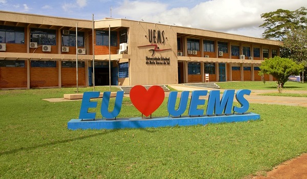 UEMS abre vagas em 41 cursos para transferência externa