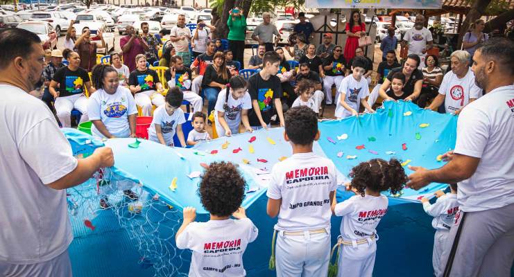 Na Capital, projeto de capoeira celebra o mês das crianças com atividades para toda a família