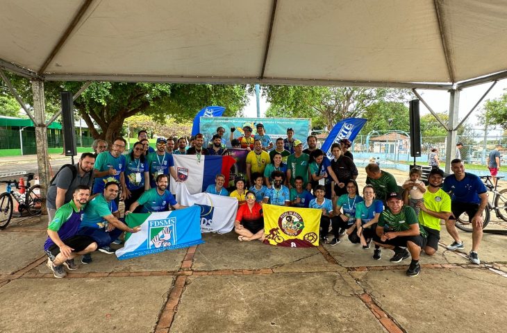 Campo-grandense se destaca em competição nacional de ciclismo para surdoatletas