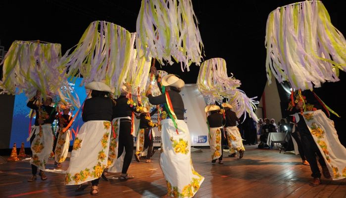 Festival de Dança Coreografada da Melhor Idade reúne idosos de 21 municípios