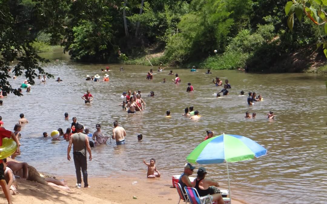 Praia de Bella Vista Norte atraiu milhares de visitantes no Natal e Ano Novo