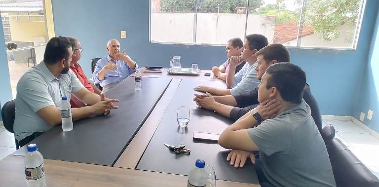 Presidente da Câmara, Jonathan Torres, vereadores e prefeito recepcionam deputado Londres Machado em Bela Vista