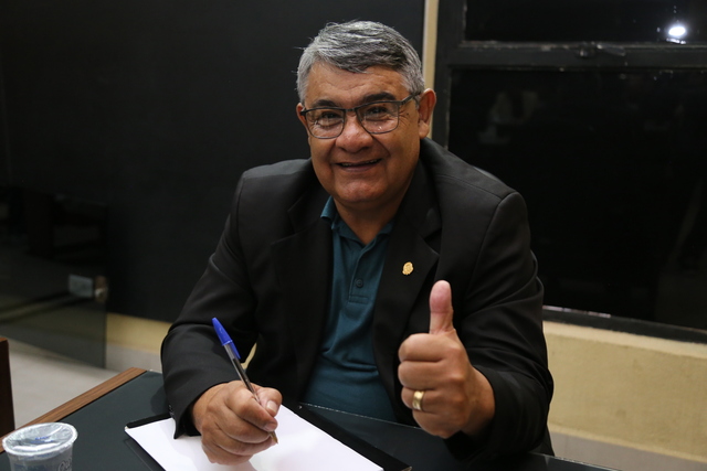 Daniel Puka Valdez solicita melhorias na iluminação pública da Mooca e na quadra da Rodoviária