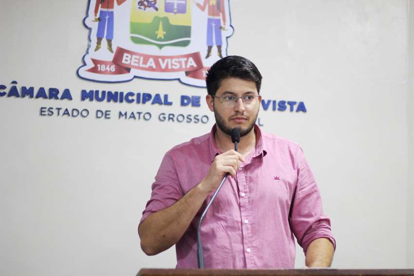 Vereador Vinicius Godoy reivindica melhorias na infraestrutura em diversos setores