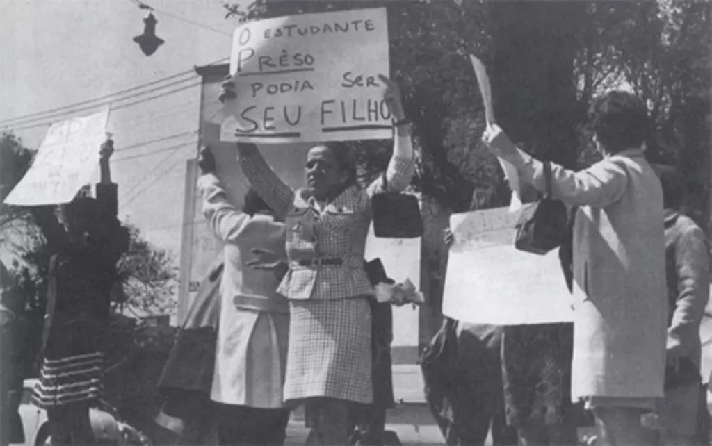 Non desistas, non exieris ! Por Rosildo Barcellos