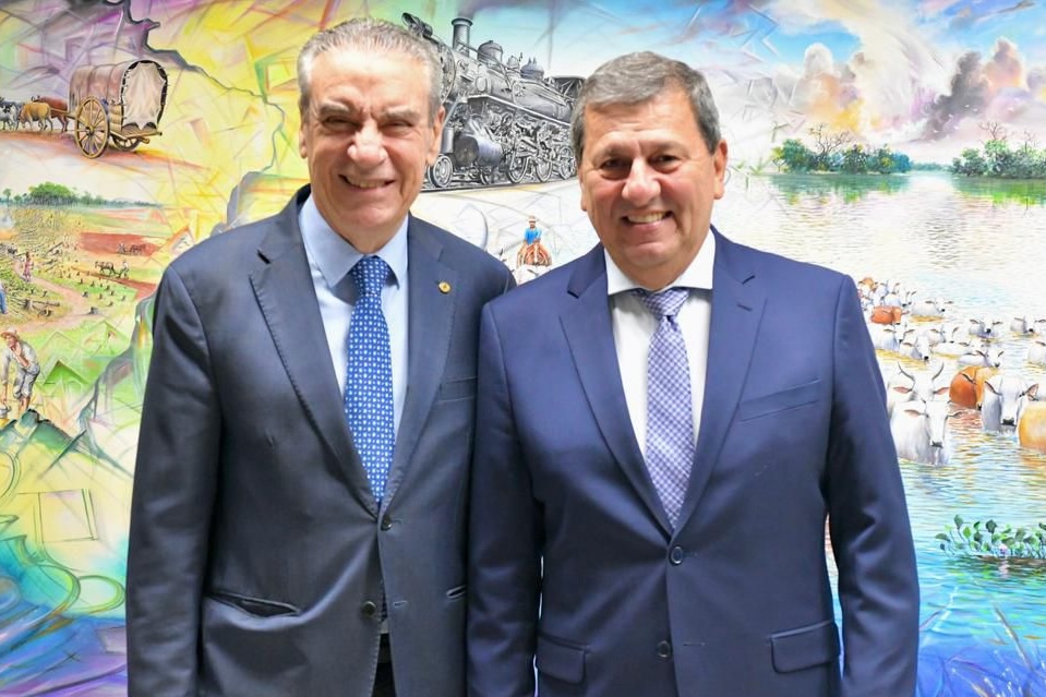 Paulo Corrêa participa da posse de Sérgio de Paula como novo conselheiro do Tribunal de Contas de Mato Grosso do Sul