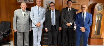 Prefeito Gabriel Boccia entrega ao ministro da Previdência pedido de reativação dos serviços do INSS em Bela Vista