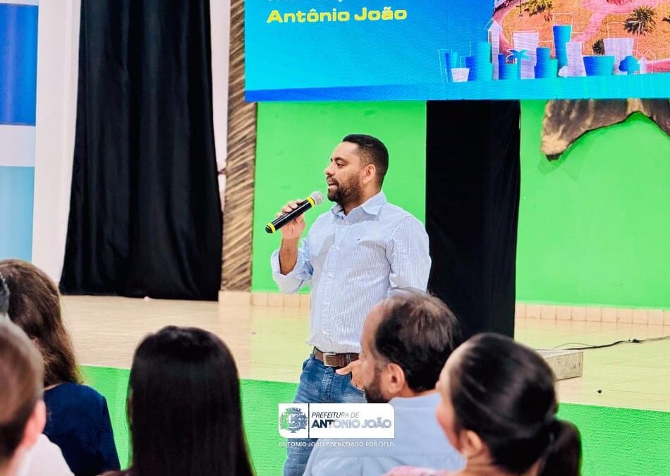Antônio João aposta na atração de negócios com lançamento do Plano de Desenvolvimento Municipal