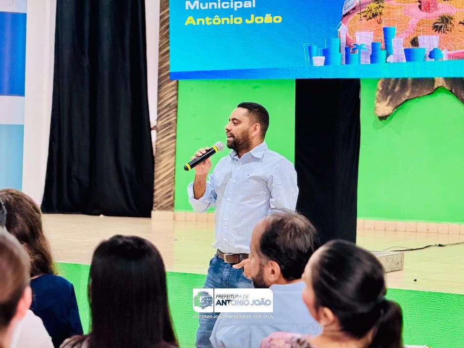 Antônio João aposta na atração de negócios com lançamento do Plano de Desenvolvimento Municipal