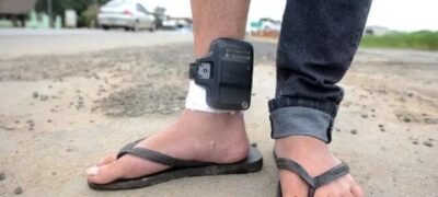 Aprovada no Senado, tornozeleira em agressores de mulheres vai à sanção de Lula