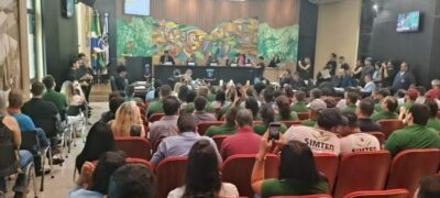 Com Plenário cheio, vereadores realizam sessão bastante movimentada