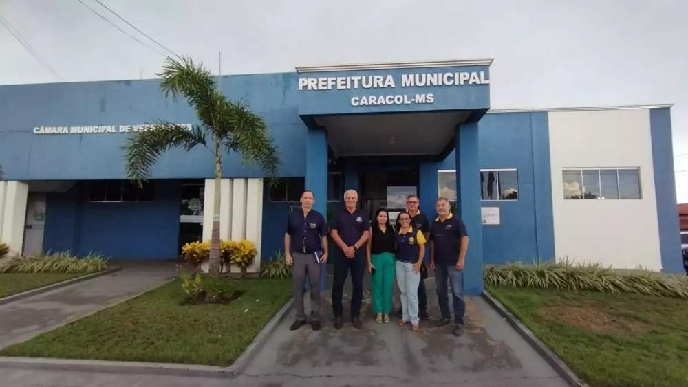 Diretoria do Rotaract Club de Bela Vista visita Prefeito de Caracol